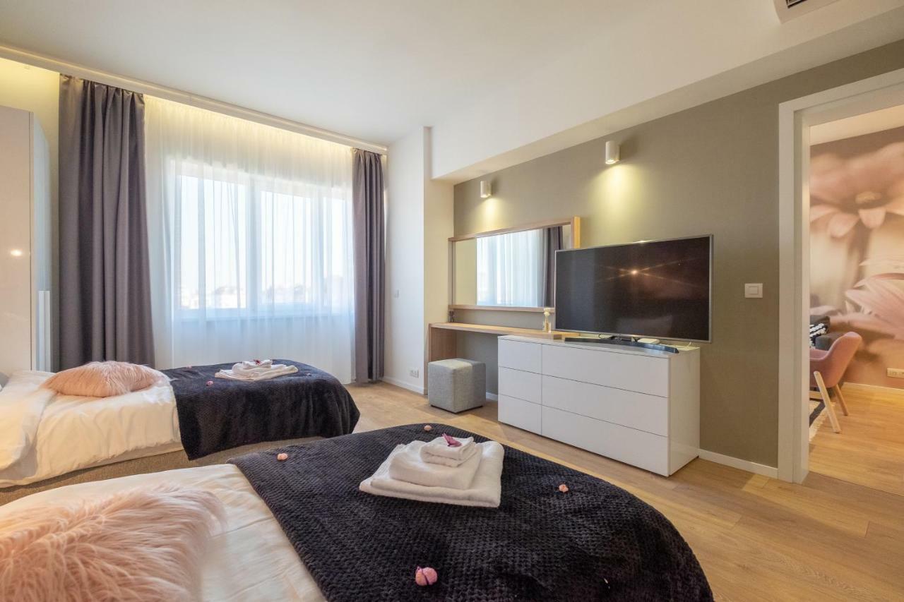 Vitosha Boulevard Two Bedroom Two Bathroom Lux Suite ソフィア エクステリア 写真